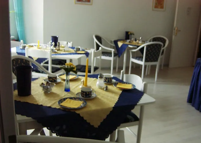 Gaestehaus Rehbein Гостевой дом Calbe